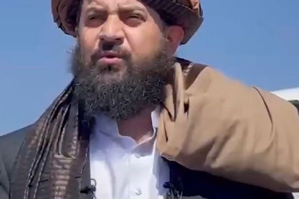 د طالبانو دفاع وزیر د روسیې له سفر وروسته؛ پاکستان به نور د برید جرئت ونه کړي