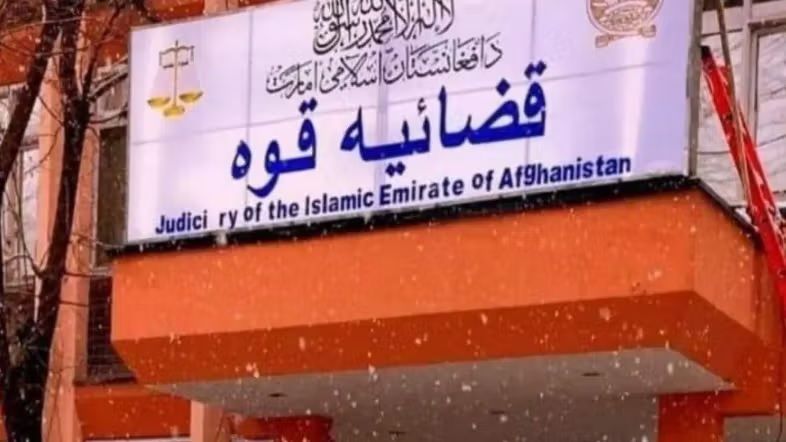 طالبانو په پکتیا او بادغیس کې ۳ کسان په عام محضر کې په دُرو وهلي 