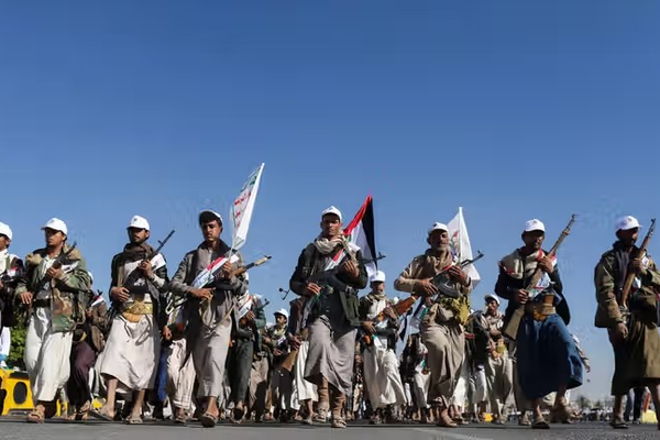 مصادر أمنية: طالبان تسعى لجرّ باكستان إلى حرب اليمن
