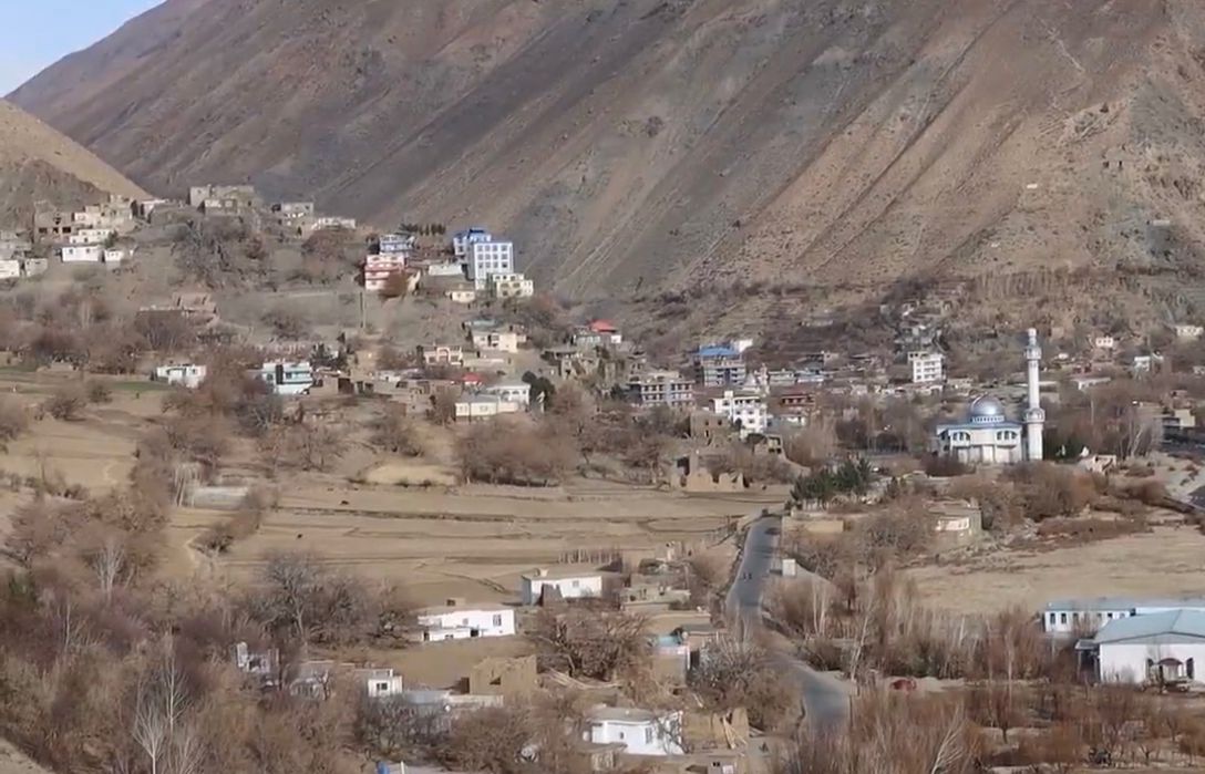 هبت‌الله اخوندزاده د پنجشېر له والي څخه د وزګاره ځوانانو د نوملړ غوښتنه کړې ده