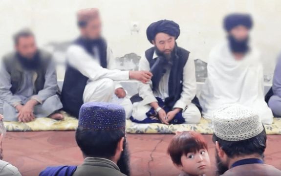 لانګ وار ژورنال: د سوریې نوي حکومت د القاعدې وسلهوال د پوځ په لیکو کې شامل کړي