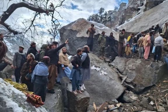 طالبان په درېیمه ورځ هم نه دي توانېدلي چې نورستان کې تر کمرونو لاندې جسدونه راوباسي