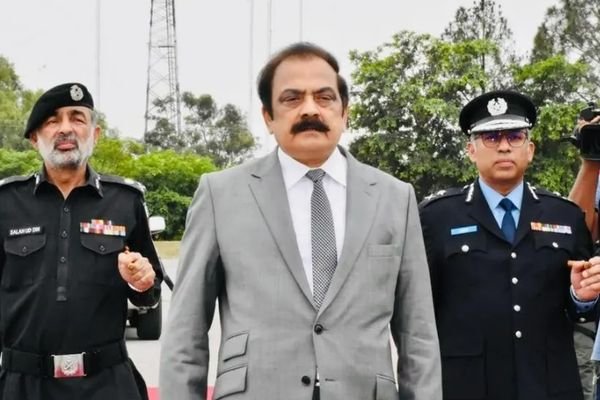 Adviser To Pakistan’s Prime Minister Stresses On Continuation Of Attacks On Afghan Soil