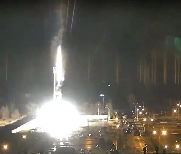 مقام‌های اوکراین: آتش‌سوزی در نزدیکی نیروگاه هسته‌ای زاپروژیا خاموش شد