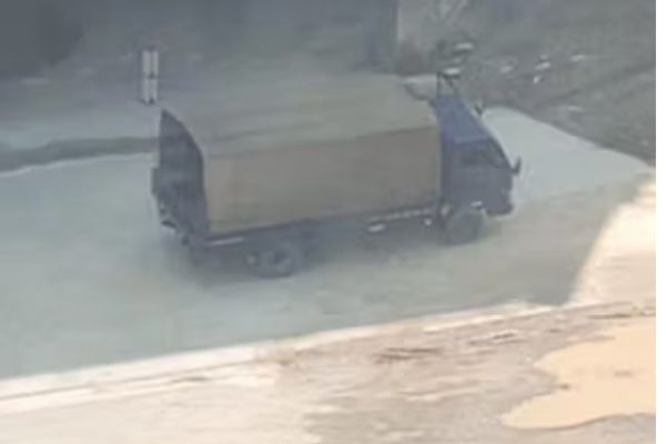 Pakistan Launches New Wave Of Arrests Targeting Afghan Migrants In Islamabad