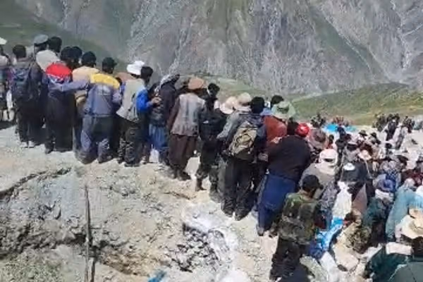 درگیری طالبان با معدنچیها در ولسوالی شکی بدخشان چندین زخمی بر جای گذاشت