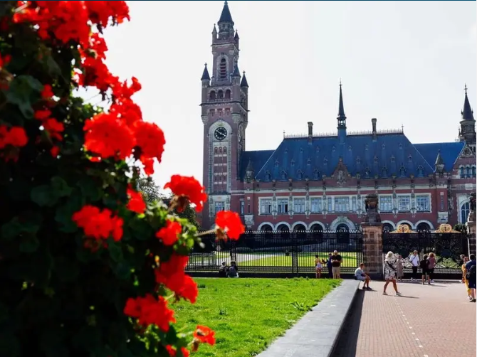 د هاګ نړیواله محکمه په اوکراین کې د روسیې د نسل وژنې ادعا څېړي