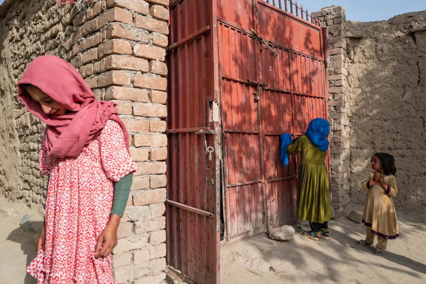 په افغانستان کې د امریکايي مرستو تر بندېدو وروسته بې‌وزلي ډېره شوې