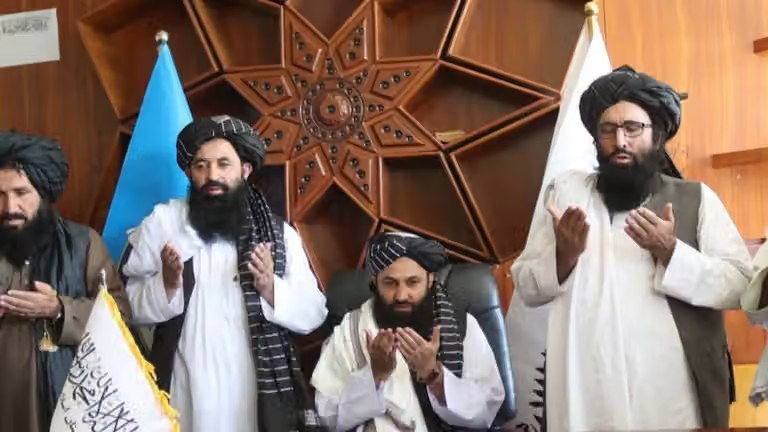 الجبهة المتحدة تتبنى الهجوم على مكتب حاكم غور في طالبان