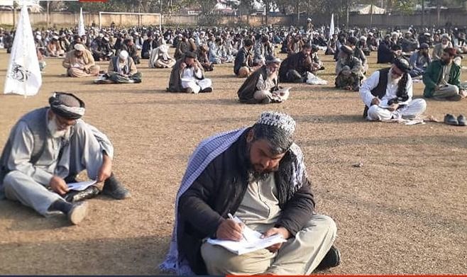 طالبان از هزار معلم مکتب در بغلان امتحان «امارت‌شناسی» گرفت