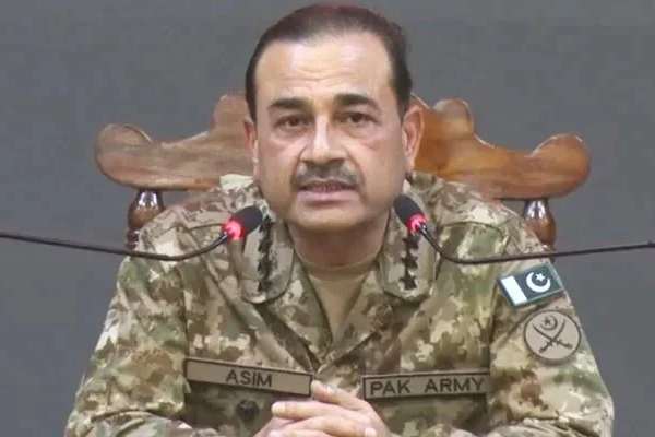 عاصم منیر: پر پاکستان هېڅ ډول مستقیم یا غېرمستقیم برید به بې ځوابه پاتې نه شي