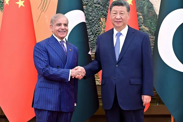بیجینگ و اسلامآباد در مسئله افغانستان ارتباط و هماهنگی نزدیک را ادامه میدهند