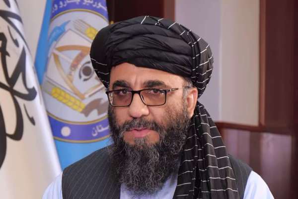 د پنجشېر لپاره د طالبانو والي: ځیرک موبایلونه د زدهکوونکو فکر او «عقیده» خرابوي