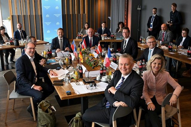  وزیران داخله ۶ کشور اروپایی: اخراج مهاجران به افغانستان و سوریه از سرگرفته شود