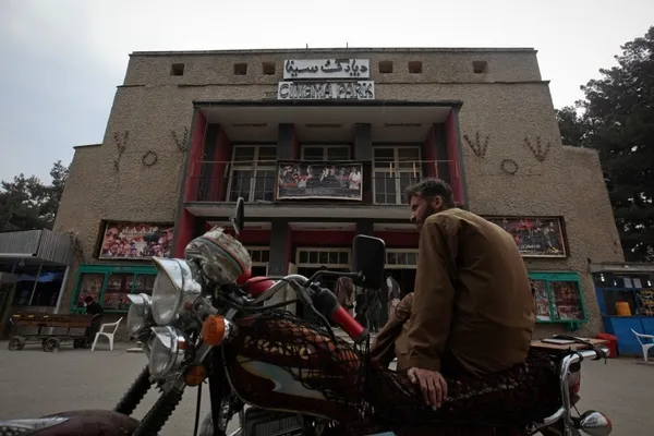 د هنر نړیواله ورځ او په افغانستان کې د هنر بده ورځ