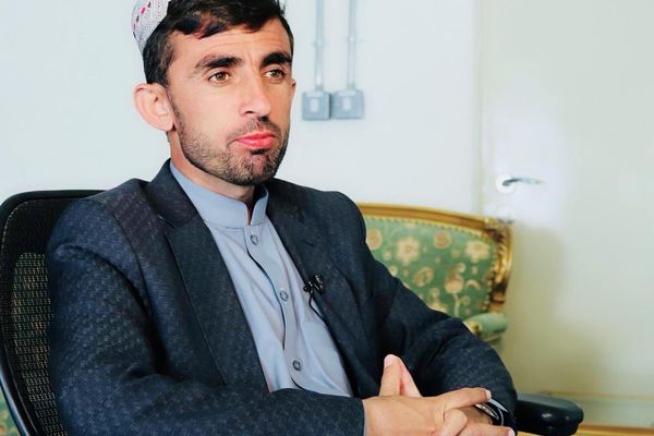 تادین خان اڅکزي د هرات له لاریون والو سره د طالبانو چلند غندلی