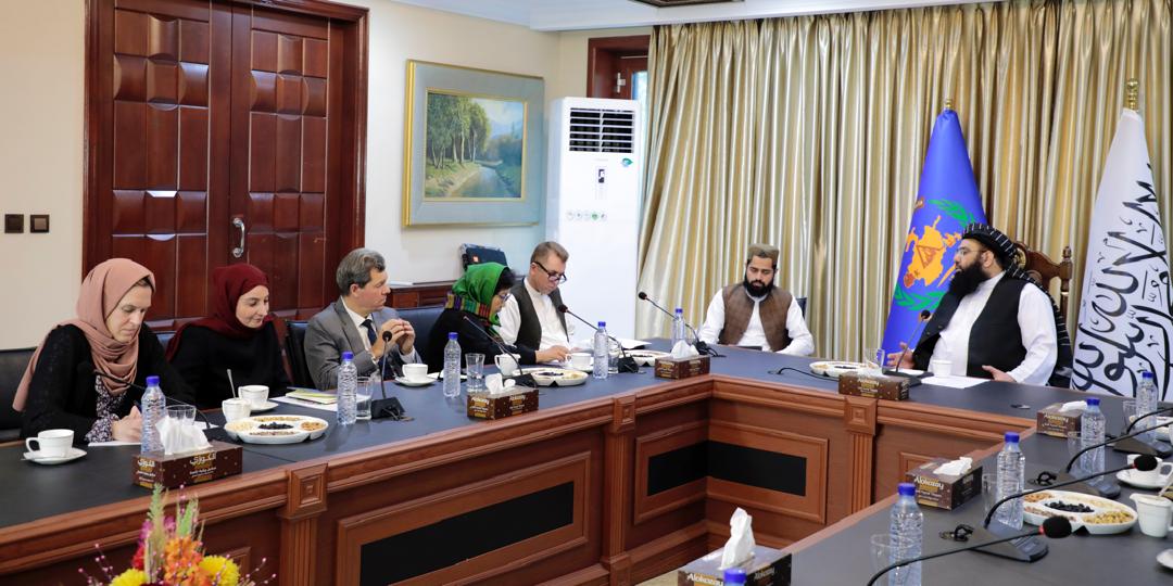 دیدار نماینده ویژه دبیرکل سازمان ملل با وزیر مهاجرین طالبان