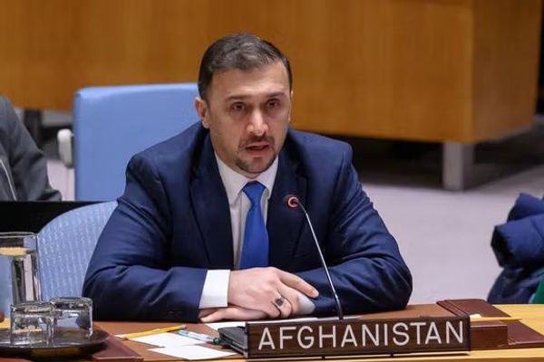 نصیر احمد فایق وایي، طالبانو د «اسلام او شریعت» په نوم د ظلم او فساد لمن پراخه کړې ده