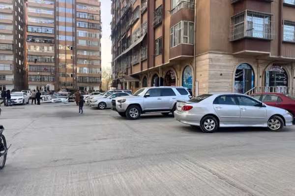 باشندگان شهرک عمر گلستان: خانههایمان را خریدهایم، اما طالبان از ما کرایه میخواهند