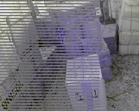 کندهار کې د درملو سوداګر: طالبان د درملو موټر د ثبت په نامه په ورځو ورځو لمر ته دروي