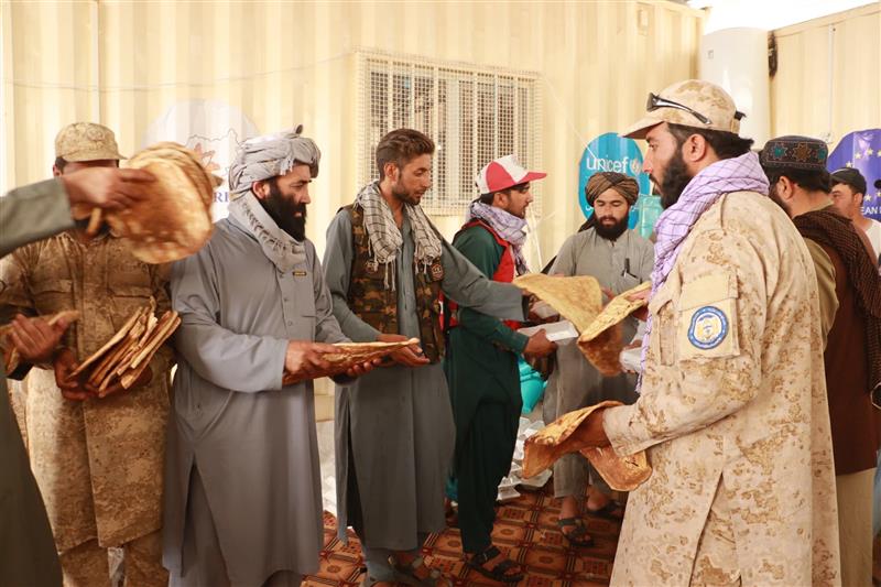 طالبان وايي چې ایران نن ۲۰ زره افغان کډوال وباسي