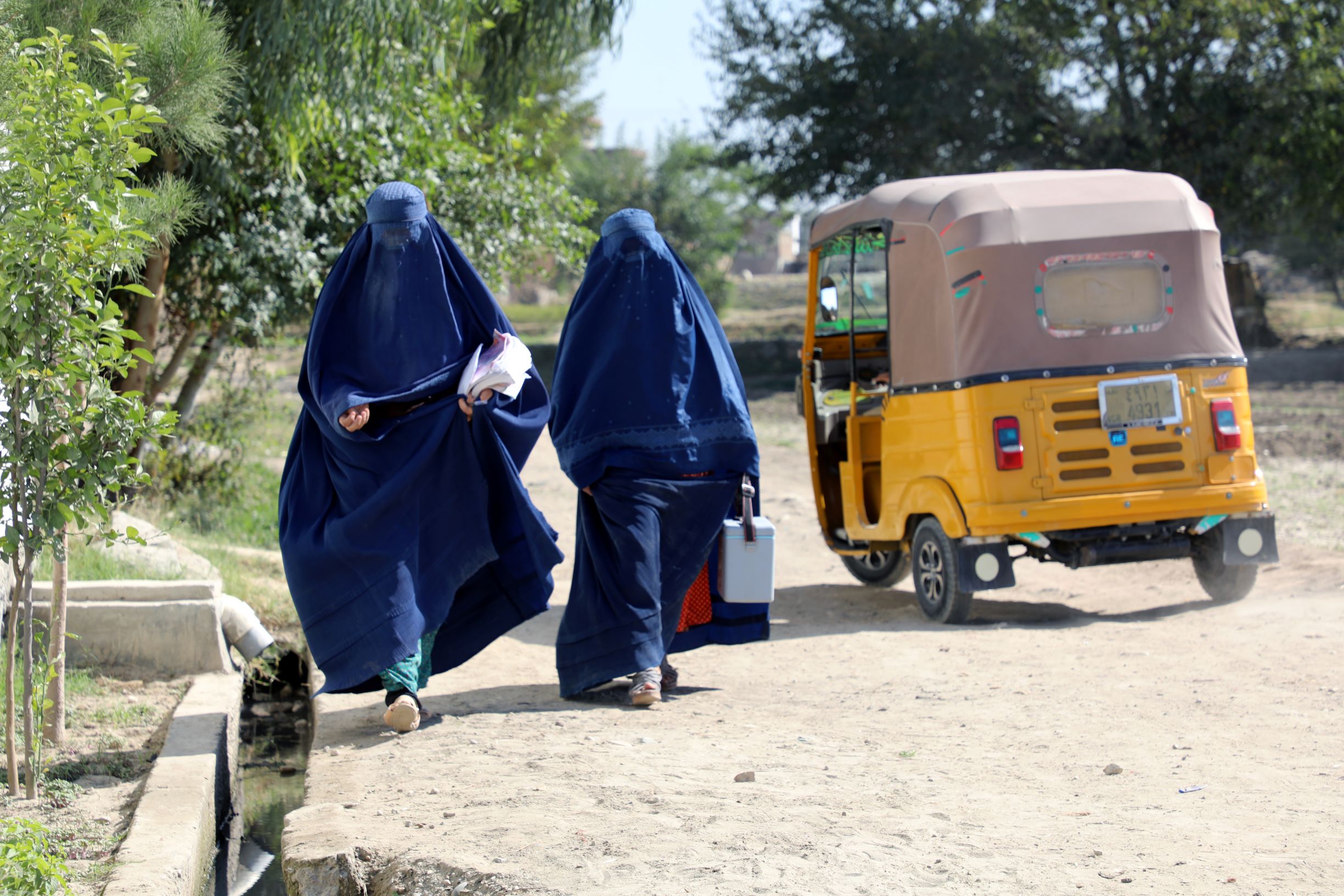وزیر صحت‌عامه طالبان می‌گوید ۱۵۰ هزار زن در مراکز صحی کار می‌کنند