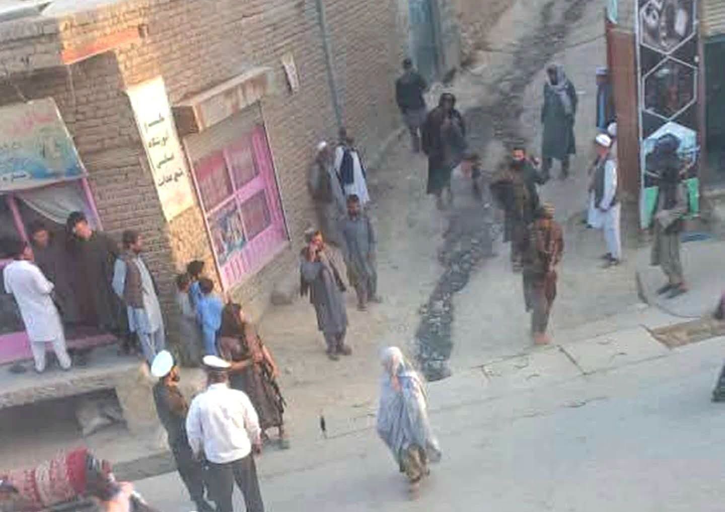 د کابل په دشت برچي کې د ښوونځي دننه چاودنه؛ ۵۲ کسان ټپیان شوي ډېری قربانیان ماشومان دي