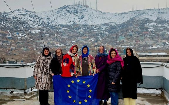 مقام اتحادیه اروپا از مقاومت زنان افغانستان ستایش کرد