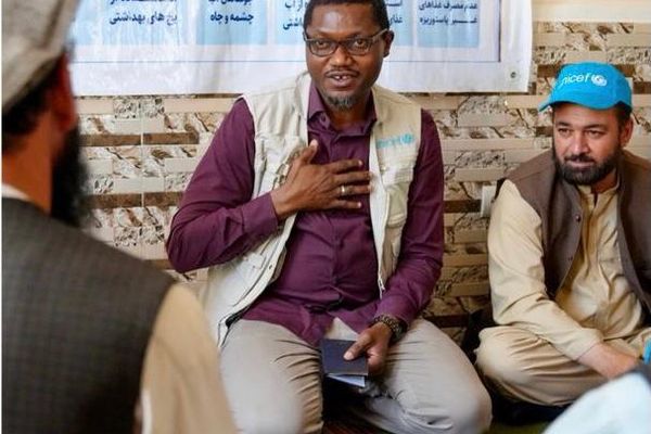 یونیسېف: افغانستان کې د خوندې اوبو او روغتیايي خدمتونو لپاره بېړنۍ پانګونه اړینه ده