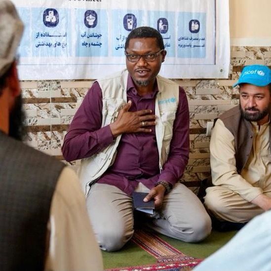 یونیسېف: افغانستان کې د خوندې اوبو او روغتیايي خدمتونو لپاره بېړنۍ پانګونه اړینه ده