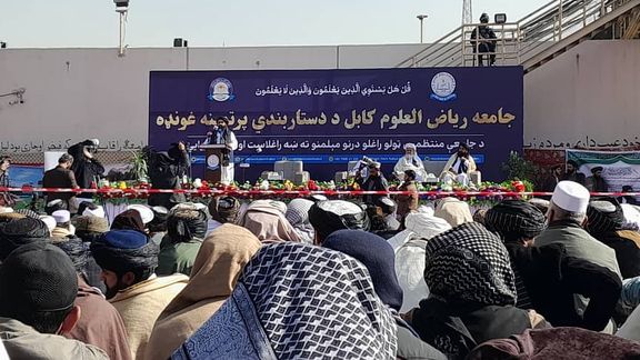 امیر خان متقي: هیڅ افغان له افغانستان څخه بهر نظامي فعالیت نه شي ترسره کولای