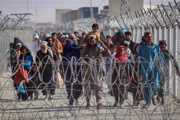 تېره ورځ له ایران او پاکستان نه نږدې ۶زره کډوال افغانستان ته ستانه شوي