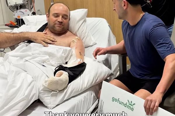 “قهرمان سیدنی” چک ۱.۶۵ میلیون دالری کمکهای مردمی را دریافت کرد