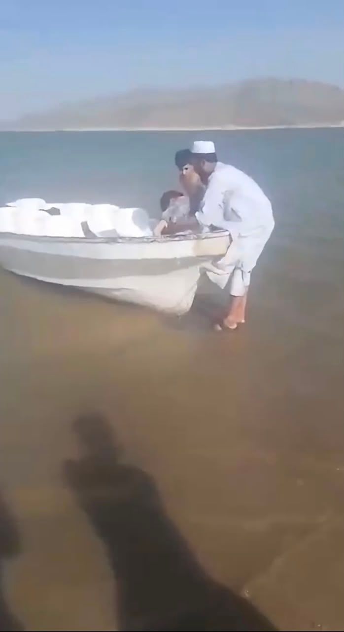 د کندهار د دهلې بند په اوبو کې یو پلار او څلور اولادونو یې ډوب شوي