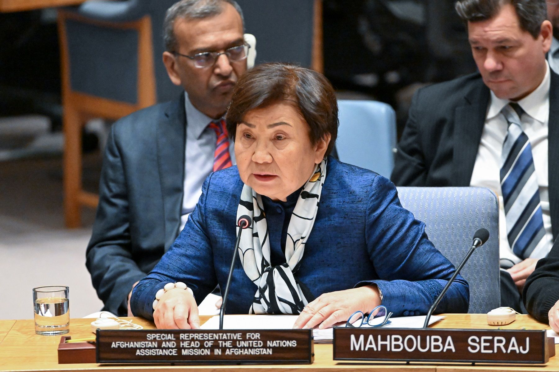 روزا اوتونبایوا: افغانان په خپل شخصي ژوند کې د طالبانو له مداخلې سخت ناراضه دي