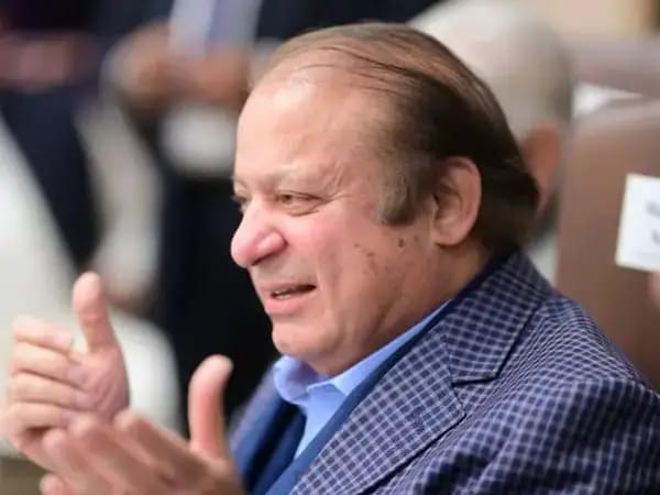 نوازشريف د العزيزيه د اداري فساد له دوسيې څخه بري شو