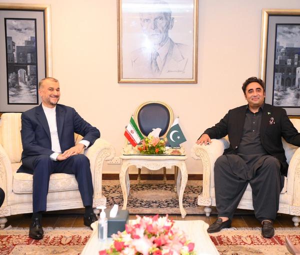 د پاکستان او ایران د بهرنیو چارو وزیرانو د افغانستان د وضعیت په اړه سره خبرې وکړې