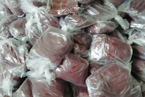 طالبان میگوید از صادرات ۲۶۰ کیلوگرم زعفران ایرانی به نام افغانستان جلوگیری کرده است