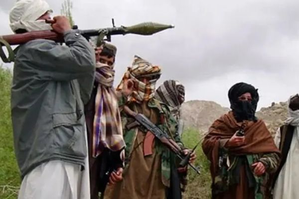 Taliban Arrests Commanders Who Were Recruiting For Pakistani Taliban