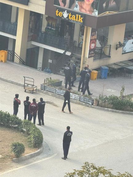 با افزایش تنش میان پاکستان و طالبان، اسلامآباد بازداشت مهاجران افغان را شدت بخشیده است