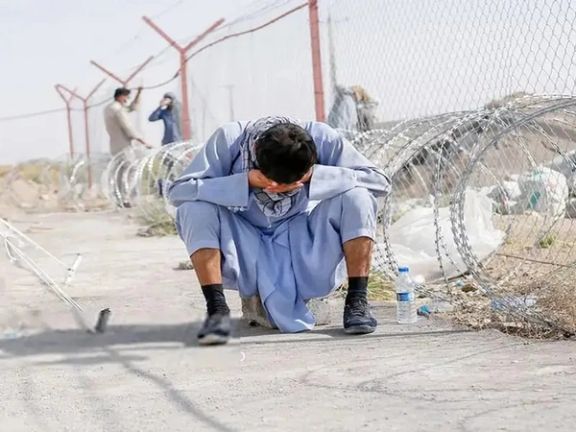 له ایران څخه په ناقانونه توګه د افغانانو ویستل او له هغوی سره ناوړه چلند