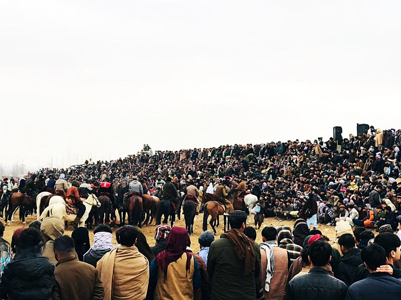 رقابت‌های بزکشی با حضور ۶۰ چاپ‌انداز در ولسوالی دندغوری بغلان برگزار شد