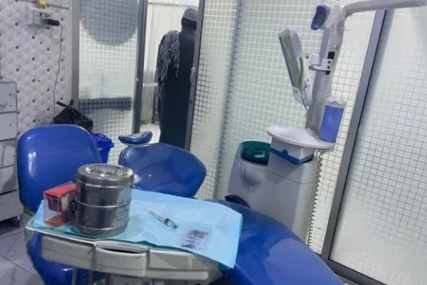 محتسبو «الأمر بالمعروف» يطالبون أطباء الأسنان الرجال في قندهار بعدم علاج النساء