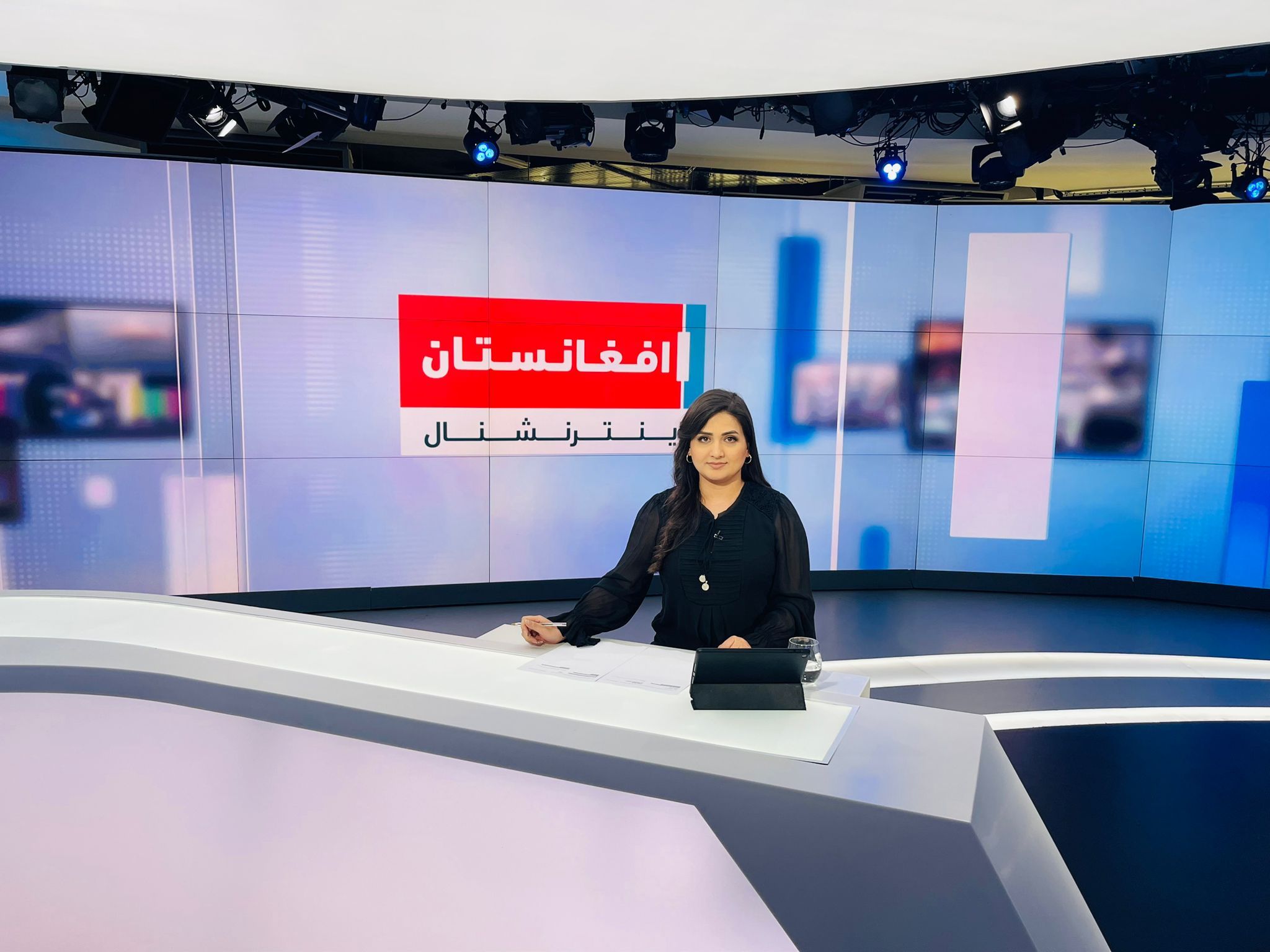 رسانه اماراتی: طالبان احتمالا به کمک ایران به افغانستان اینترنشنال حمله پارازیتی کرده است