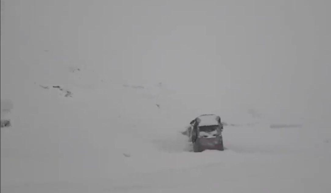 د درنې واروې له امله؛ د کابل-کندهار او کندهار-هرات پر لویو لارو ګڼ مساپر بند پاتې دي