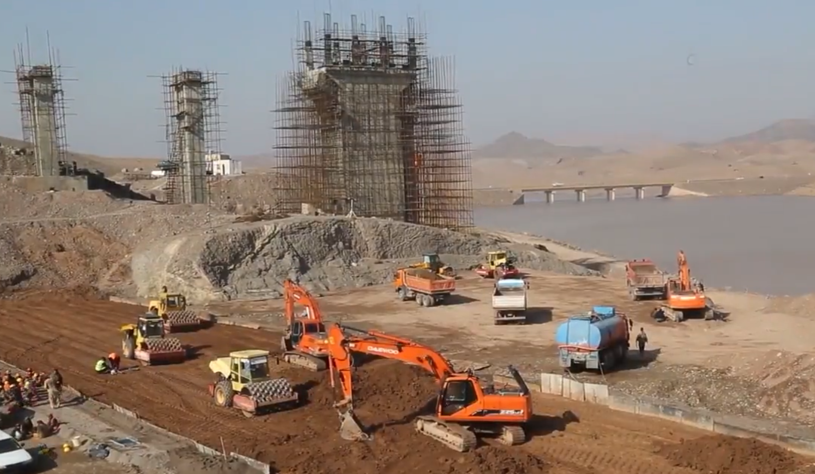 ایراني چارواکي وايي د هرات پاشدان بند په ایران کې د میلیونونو کسانو ژوند اغیزمنوي