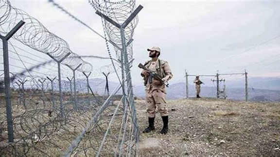 د پاکستان پوځ د ډېورنډ پولې ته څېرمه د اوو تنو وسله والو د وژل کېدو خبر ورکړ