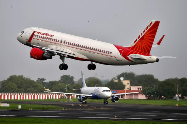 الهند تستعد لاستئناف رحلات الشحن الجوي مع أفغانستان