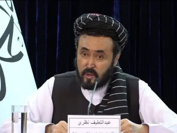 د طالبانو د اقتصاد وزارت مرستیال: د ویانا غونډه له محتوا خالي او د ساعتیرۍ لپاره ده