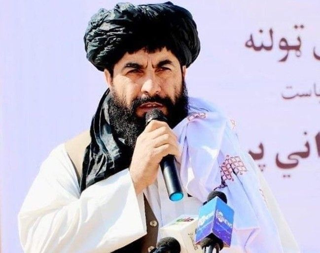 والی طالبان منتقدان را به محاکمه نظامی تهدید کرد